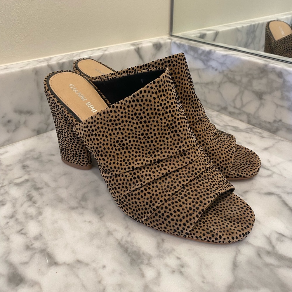 Gianni Bini heeled sandal